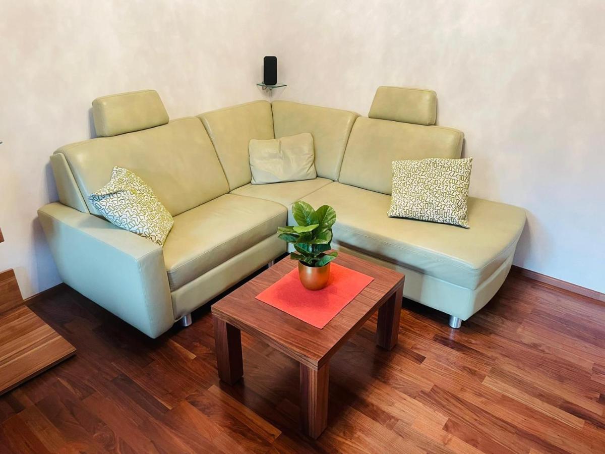 Super Deluxe Apartment - Near U6, U3 In City Center Viena Exterior foto